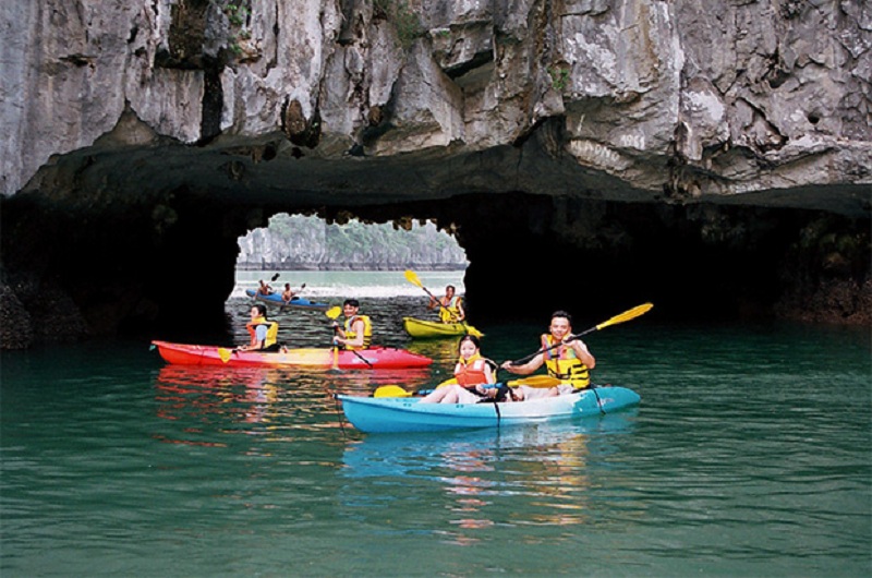 Làng chài Ba Hang - Hạ Long: Non nước hữu tình